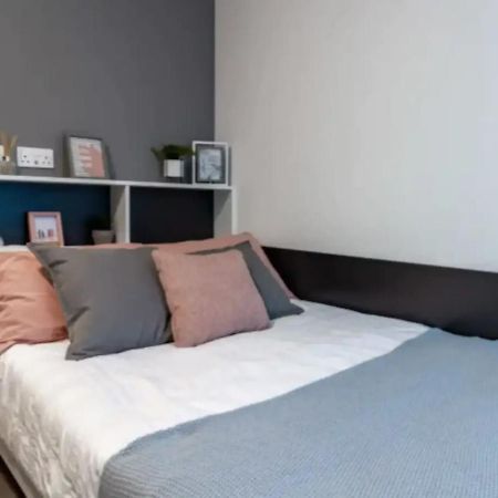 Modern Rooms In Wembley, Sk Londýn Exteriér fotografie
