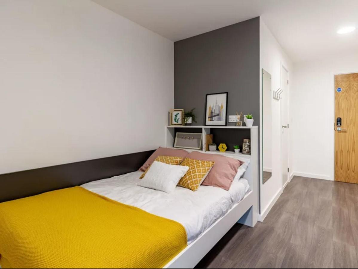 Modern Rooms In Wembley, Sk Londýn Exteriér fotografie